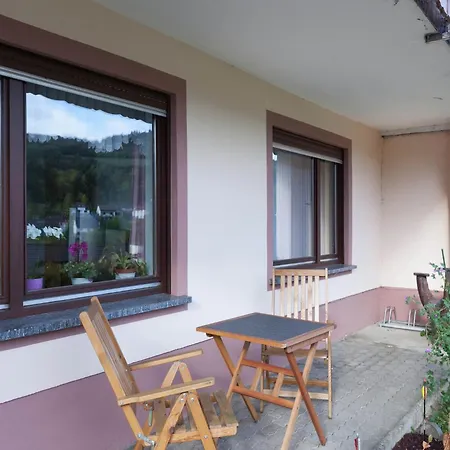 Mountain-view In Mullenborn Garden, Cleaning Included Apartment