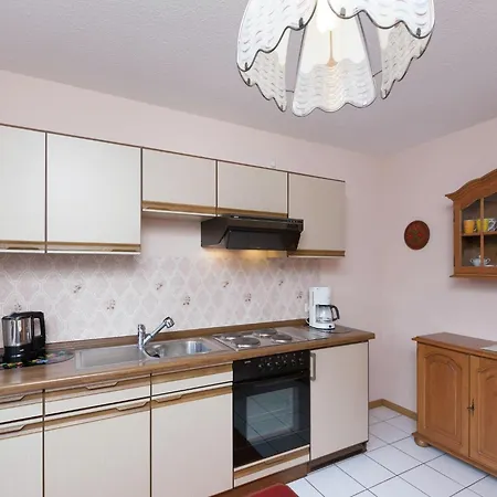 Mountain-view In Mullenborn Garden, Cleaning Included Apartment *